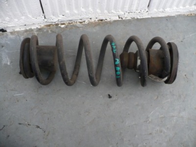 Town country 3,6b v пружина задняя 04670589aa фото №1