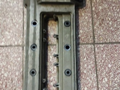 Кришка клапанів bmw 1733747 фото №1