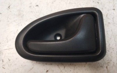 Ручка права передня внутрішня renault clio 2 фото №1