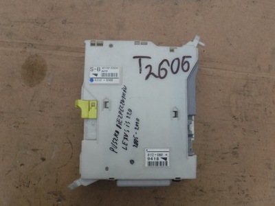 Коробка запобіжників lexus is ii 82730-53050 фото №1