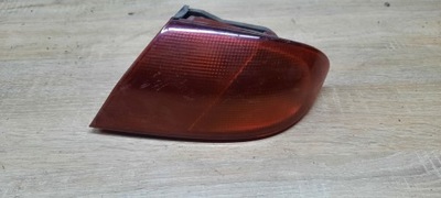 Alfa romeo 147 лампа права задня w крила фото №1