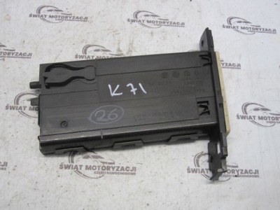 Bmw e92 07r подстаканник 7127463 фото №1