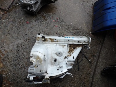 Права чверть перед передня fiesta mk8 фото №1