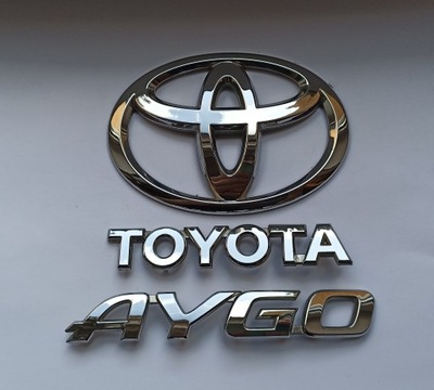 INSCRIPCIÓN EMBLEMA TOYOTA AYGO 05-14R  