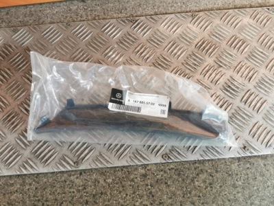 Молдинг бампера левый перед mercedes w167 оригинальный номер фото №1