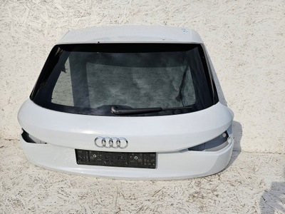 Q3 8u крышка багажника задняя белый ly9c фото №1