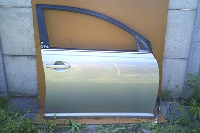 Toyota avensis t25 03-09 дверь правое передние фото №1