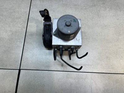 Насос abs s-max i 2.0 tdci 8g912c405aa фото №1