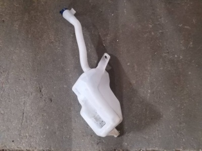 Alfa romeo giulietta бачок омивача фото №1