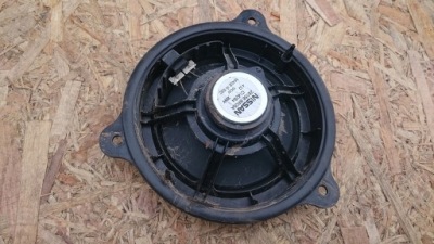 Nissan juke lift 2015 динамик дверь передний фото №1