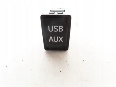 ГНЕЗДО USB AUX TOYOTA VERSO 09-18R 86190-02060