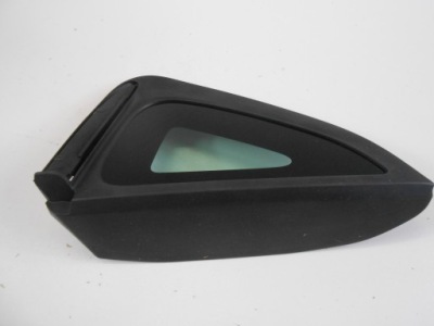 Clio iv стекло треугольное задняя правый 833063463r oryg фото №1