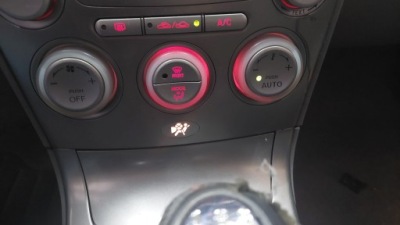 Панель керування вентиляція mazda 6 gg e0002c фото №1