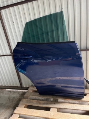 Двері задні праве maserati levante 2017 фото №1