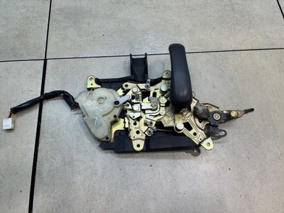 Замок дверь раздвижных левый задняя 3pin mazda mpv 2.0 d фото №1