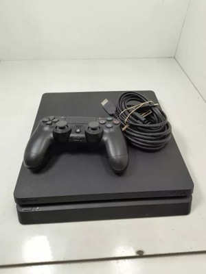 KONSOLA PLAYSTATION 4