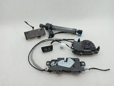 Bmw 4 m4 g82 g22 boot lock set 163672 задні двері фото №1