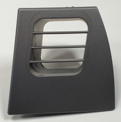 Решітка обдув правий перед bmw 7 e65 7007148 фото №1