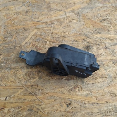 Bmw f44 захист корпус двигунчик жалюзі шторка фото №1