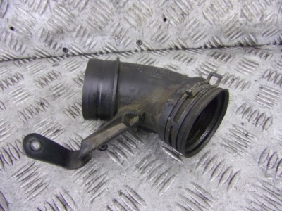 Шланг труба впускной воздуха audi a4 b6 2.0 06b133356 фото №1