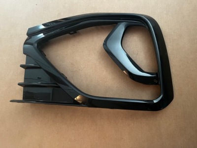 Vw polo vi решётка бампера левая фото №1