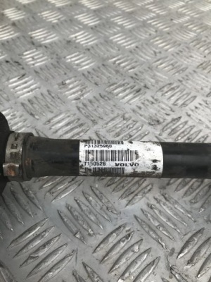 Приводной вал перед левая volvo v40 2 12- 2.0d 31325960 фото №1