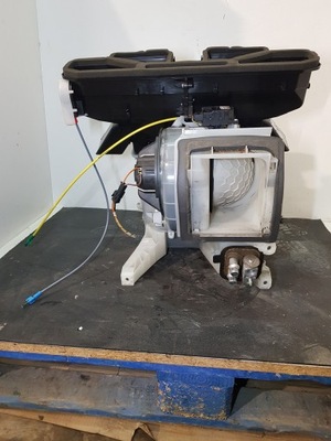 Отопитель комплектная mercedes w169 a1698200642 фото №1