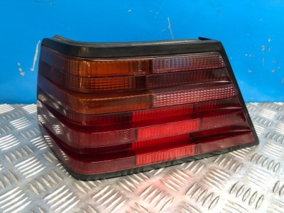 Mercedes w124 sedan лампа лівий задній ліва задня фото №1