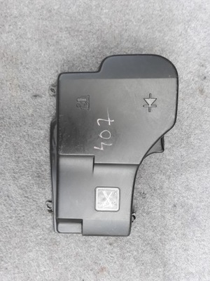 Крышка корпус предохранителей peugeot 407 фото №1