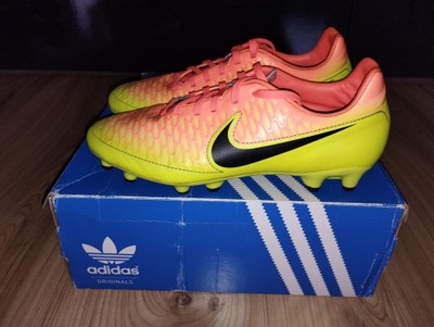 Buty Korki piłkarskie 39 Nike Magista Onda FG 24,5 cm