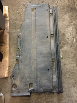 Audi a4 b8 a5 захист плита підлога підвіска ліва фото №1