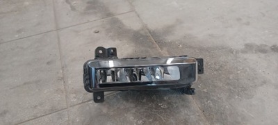 BMW G20 330E HALOGENAS LED DEŠINYSIS DEŠINIOJI PUSĖ 808852606 