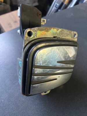 Seat ibiza 3 ручка крышки багажника фото №1