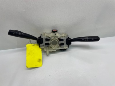 Перемикач комбінований 83111fc24 subaru фото №1