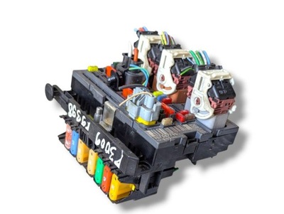 Модуль коробка запобіжників bsi bsm peugeot 3008 i 9675877980 2009-2012 фото №1