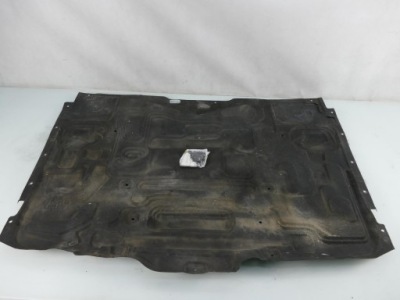 Bmw 7 e32 шумоізоляція капот кліпси мат фото №1