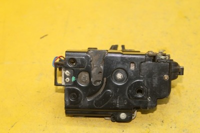 Замок правий перед skoda roomster фото №1