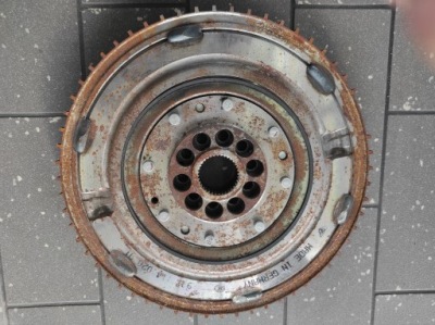 Колесо двухмассовый porsche cayman boxster 991 фото №1