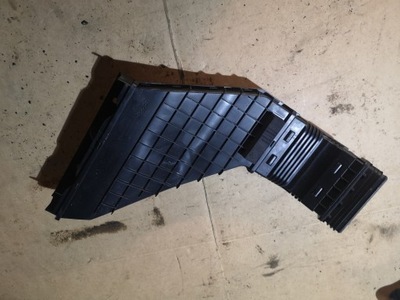 Впуск воздуха hyundai tucson ii lift 28210d3300 фото №1