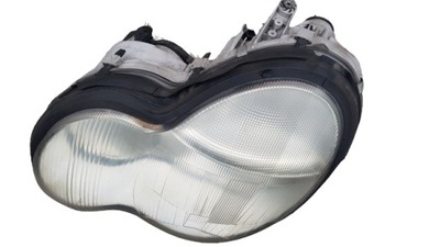 Mercedes w203 лампа ліва перед ксенон фото №1