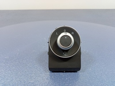 Alfa romeo stelvio qv переключатель зеркал фото №1