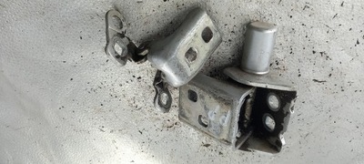 Петля дверь правый перед renault clio iii 07r фото №1