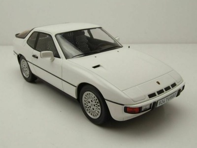 PORSCHE 924 Turbo white 1979 1/18 MCG MCG18194