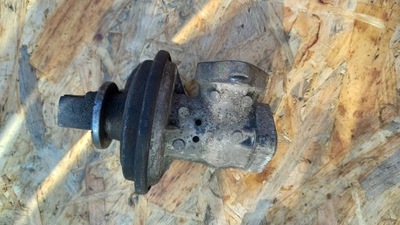 Клапан egr ford mondeo mk3 01r 2.0d фото №1