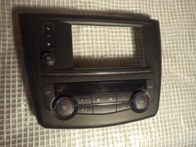 Renault kadjar панель обдув радіо кондиціонера рамка 275102210r 681043286r фото №1