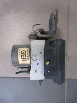 Насос гальмівна abs hyundai i30 ii 1.6 crdi фото №1