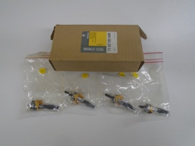 Новий оригінальний набір кріплення гвинт рейлінг renault megane 3 738315369r фото №1