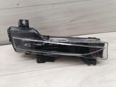 Tesla y протитуманна фара led правий перед 1624798-00-a фото №1