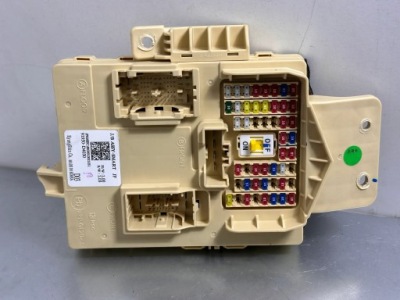 Kia optima 2018 коробка запобіжників фото №1