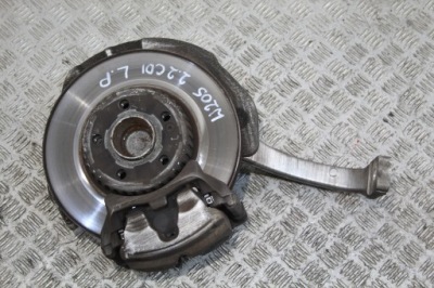 Поворотний кулак лівий перед c-klasa w205 фото №1